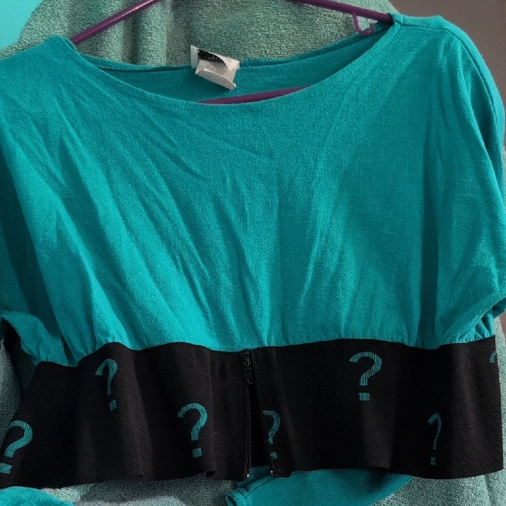 Crop Top With ❓on The Waist, It's Cropped Vibes 1980s ??? Vtg
